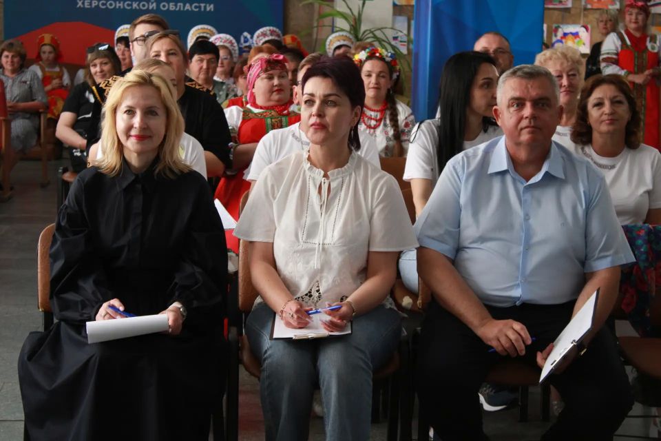Фестиваль ко Дню соседей: Херсонская область объединилась в духе добрососедства Фестиваль ко Дню соседей: Херсонская область объединилась в духе добрососедства