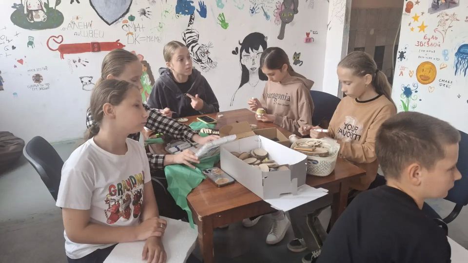 «База: Перезагрузка» — яркий праздник детства в молодёжном пространстве Скадовска «База: Перезагрузка» — яркий праздник детства в молодёжном пространстве Скадовска