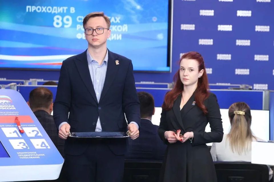 Владимир Сальдо: Завершилось предварительное голосование «Единой России» Владимир Сальдо: Завершилось предварительное голосование «Единой России»