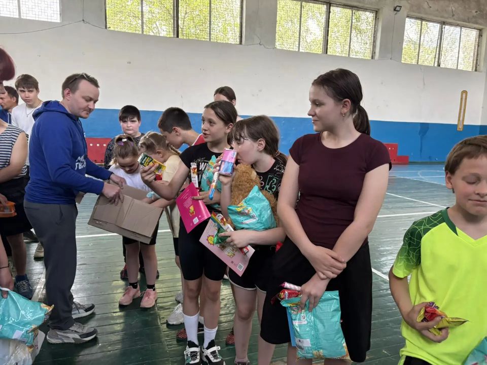 В Каховке ко Дню защиты детей прошел спортивный праздник "Весёлые старты" В Каховке ко Дню защиты детей прошел спортивный праздник "Весёлые старты"