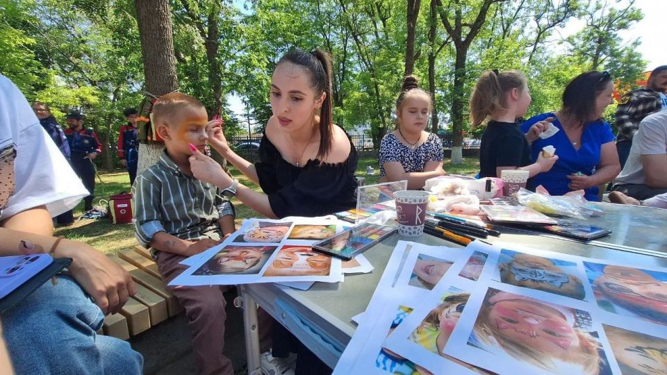 Дорогие дети Херсонской области! Уважаемые родители, педагоги и наставники! Дорогие дети Херсонской области! Уважаемые родители, педагоги и наставники!