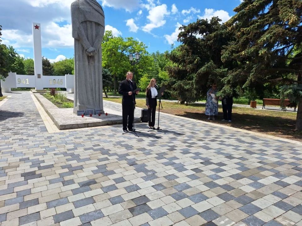Памятная акция в Геническе: скорбим вместе Памятная акция в Геническе: скорбим вместе