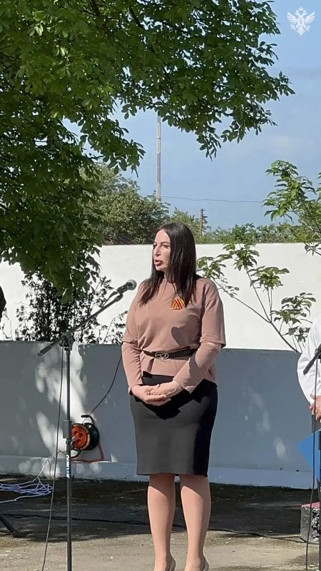В Скадовском округе открыли мемориал воинам-освободителям