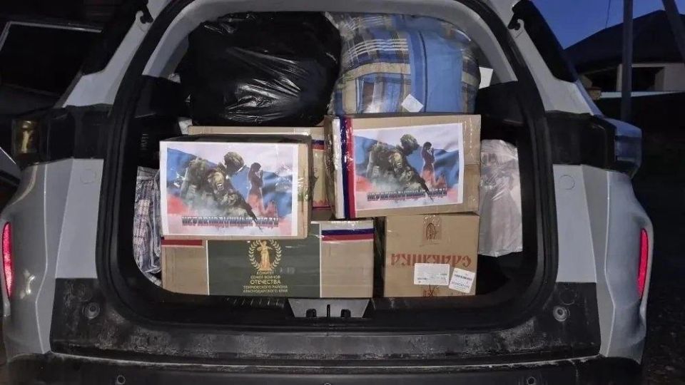 Шефы из Краснодарского края передали гуманитарную помощь в Новотроицкую ЦРБ Шефы из Краснодарского края передали гуманитарную помощь в Новотроицкую ЦРБ
