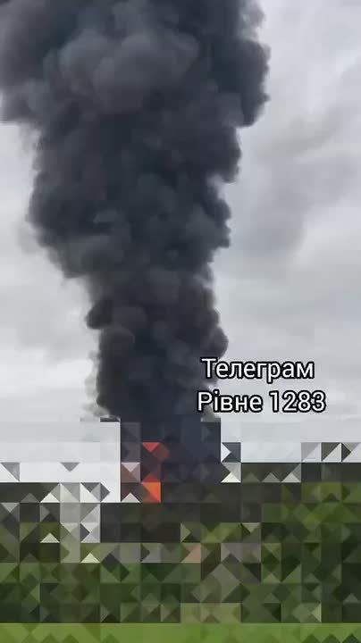 Некоторые заметные прилёты по тылам противника (фото и видео по порядку):