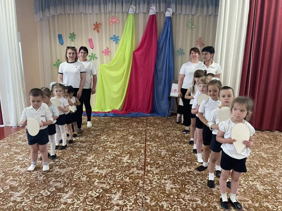 В Благодатновском детском саду Скадовского округа прошли «Весёлые старты», посвящённые Дню защиты детей В Благодатновском детском саду Скадовского округа прошли «Весёлые старты», посвящённые Дню защиты детей