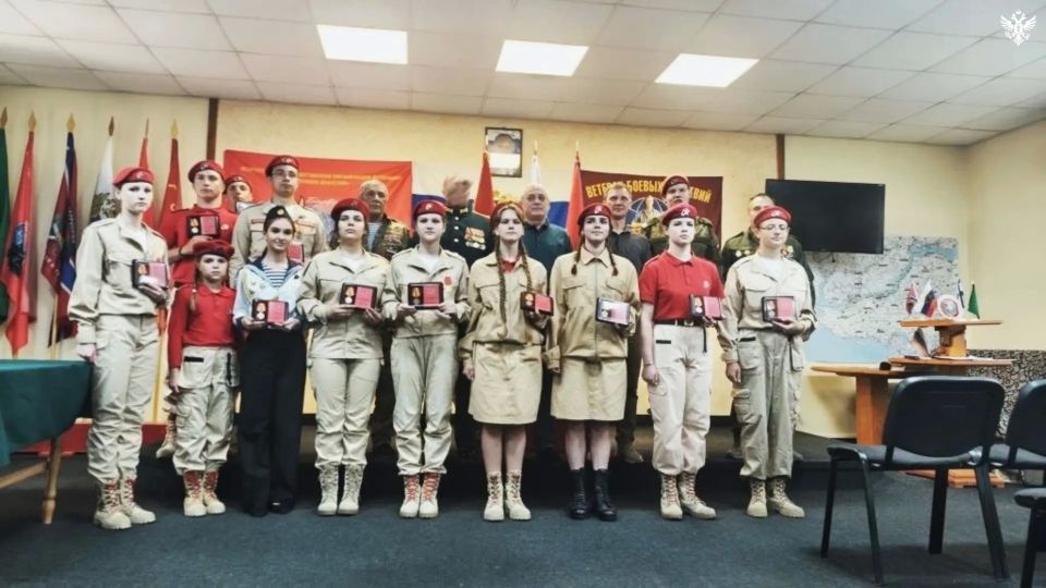 11 юнармейцев Херсонской области награждены медалями «Юнармейская доблесть» 11 юнармейцев Херсонской области награждены медалями «Юнармейская доблесть»