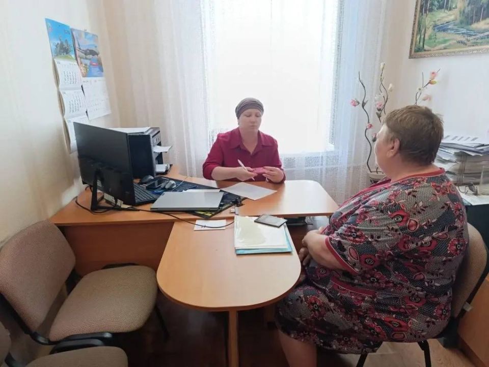 Приём граждан провела депутат Каховского Совета депутатов от партии «Единая Россия» Виктория Кузнецова Приём граждан провела депутат Каховского Совета депутатов от партии «Единая Россия» Виктория Кузнецова