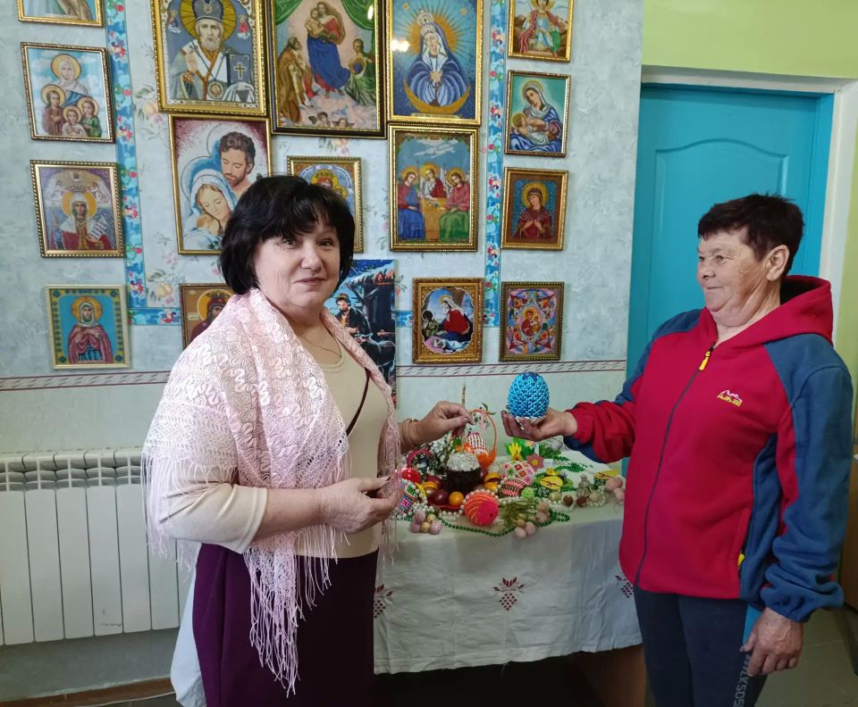 В селе Богдановка поздравили соцработника с огромным сердцем Галину Фёдоровну Крупич В селе Богдановка поздравили соцработника с огромным сердцем Галину Фёдоровну Крупич