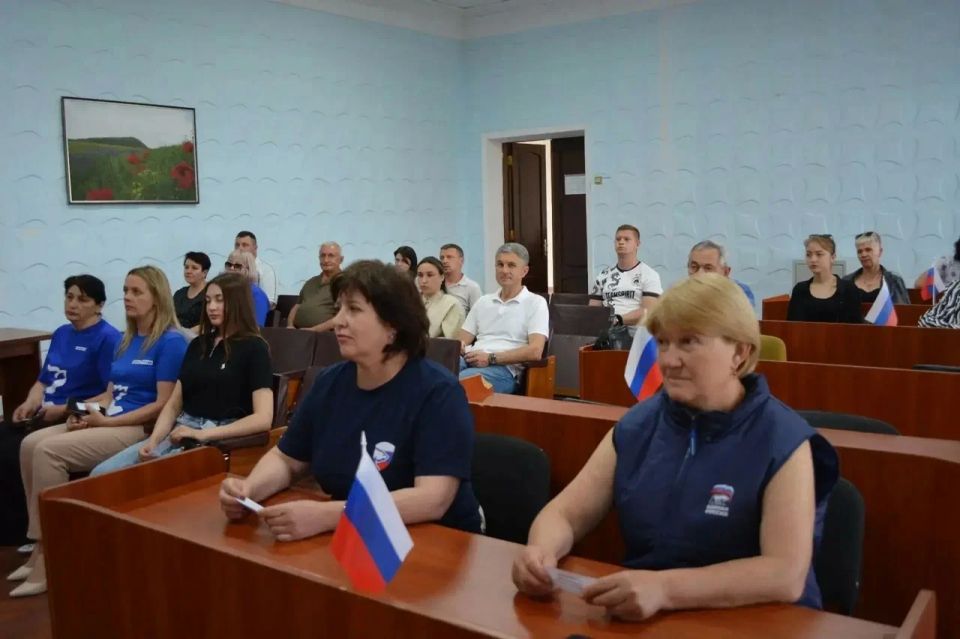 В Чаплинском и Нижнесерогозском округах подвели итоги сбора инициатив жителей В Чаплинском и Нижнесерогозском округах подвели итоги сбора инициатив жителей