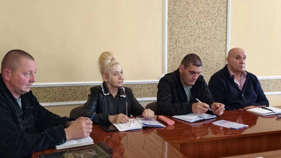 Провела совещание с начальниками территориальных отделов Новотроицкого округа Провела совещание с начальниками территориальных отделов Новотроицкого округа