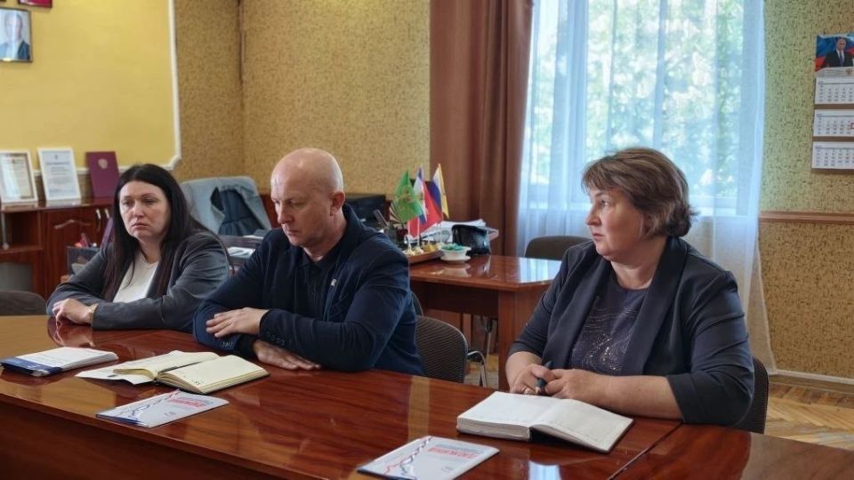 Ольга Осипенко: Провела совещание с начальниками территориальных отделов Новотроицкого округа Ольга Осипенко: Провела совещание с начальниками территориальных отделов Новотроицкого округа