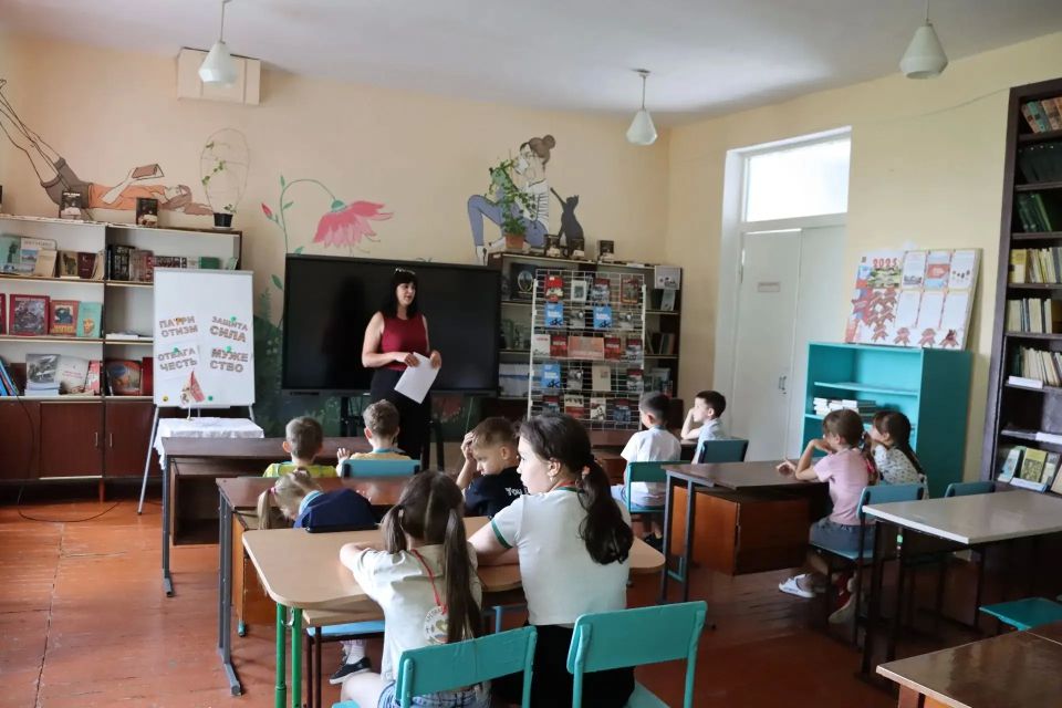 СВОих героев нужно знать в лицо