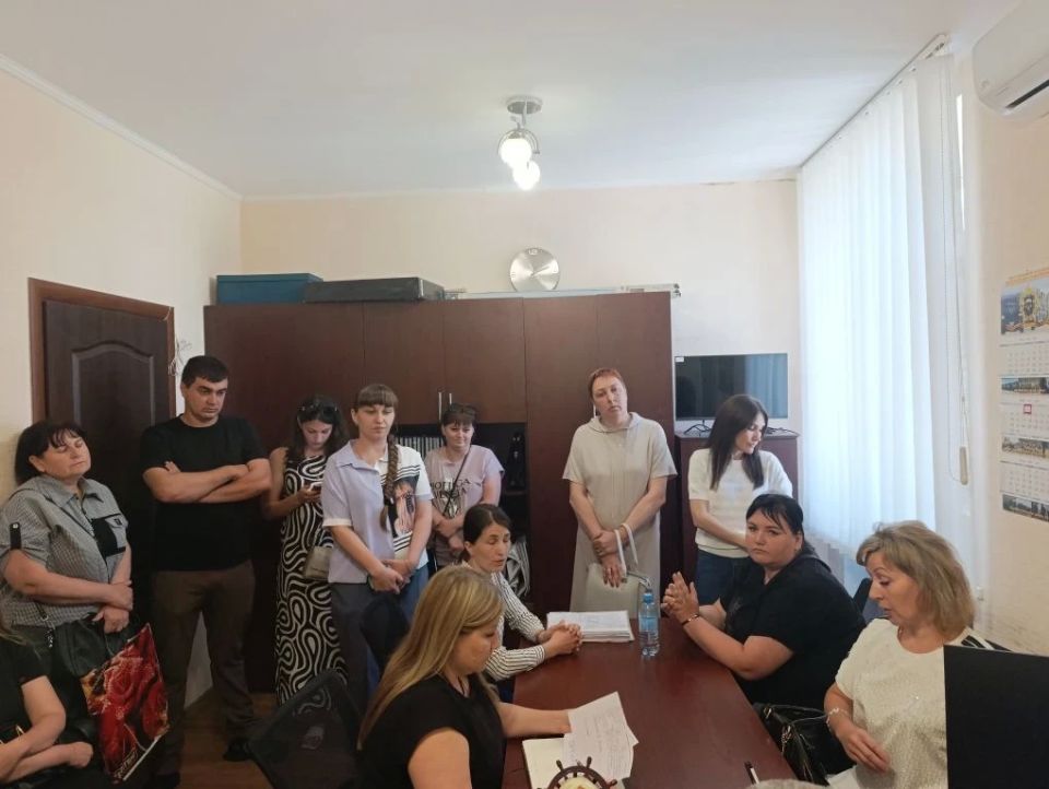 Друзья, я не могу молчать Друзья, я не могу молчать