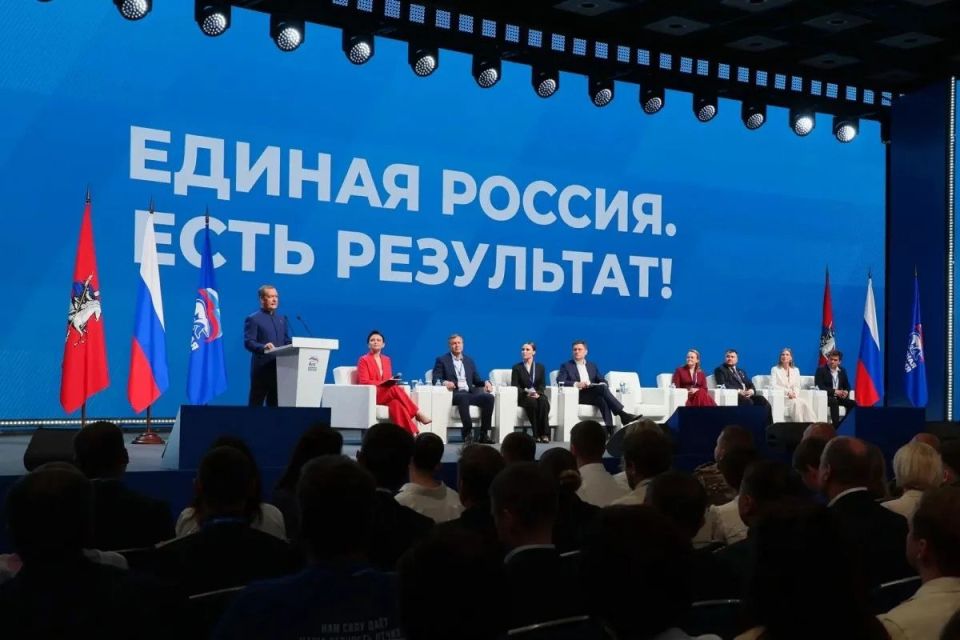 Владимир Сальдо: Народная программа «Единой России» укрепляет социальную сферу страны