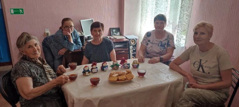 Творческий мастер-класс ко Дню России: матрёшка-крупеничка своими руками прошёл в Великолепетихском округе Творческий мастер-класс ко Дню России: матрёшка-крупеничка своими руками прошёл в Великолепетихском округе