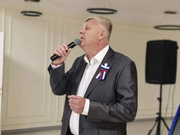 С чего начинается Родина? Сегодня утром — с музыки и гордости!