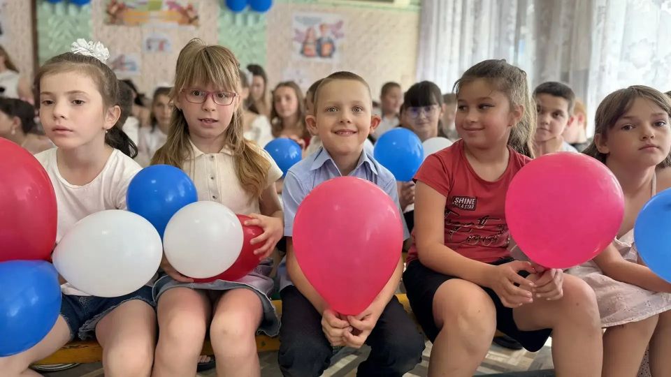 В духе патриотизма: мероприятия ко Дню России в образовательных учреждениях Херсонской области В духе патриотизма: мероприятия ко Дню России в образовательных учреждениях Херсонской области