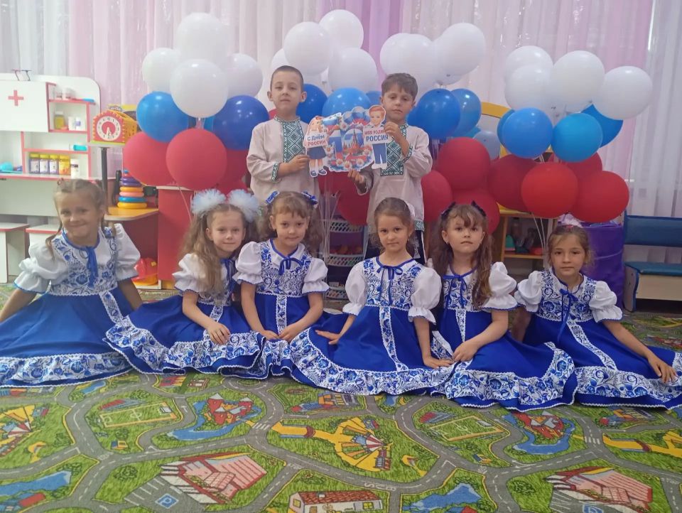 В духе патриотизма: мероприятия ко Дню России в образовательных учреждениях Херсонской области В духе патриотизма: мероприятия ко Дню России в образовательных учреждениях Херсонской области