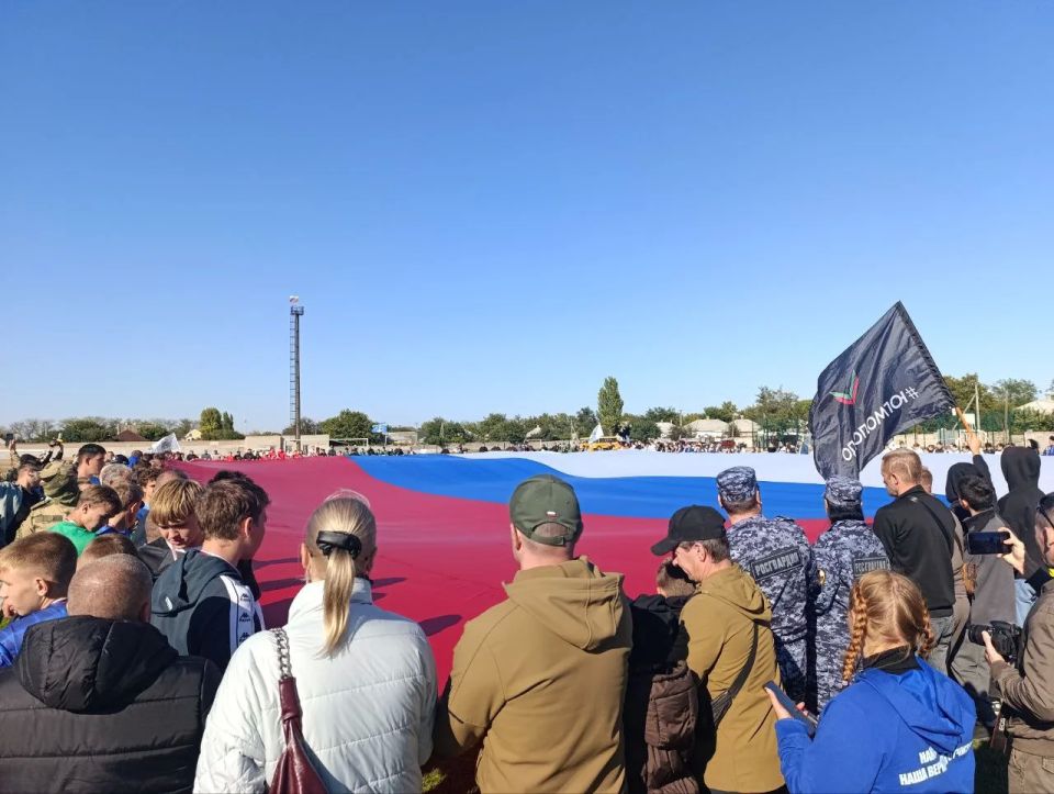 Уважаемые жители и гости Генического округа! Дорогие друзья! Уважаемые жители и гости Генического округа! Дорогие друзья!