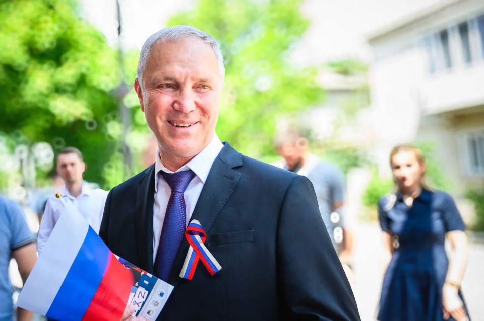 Сегодня отмечает День рождения Губернатор Херсонской области Владимир Васильевич Сальдо! Сегодня отмечает День рождения Губернатор Херсонской области Владимир Васильевич Сальдо!