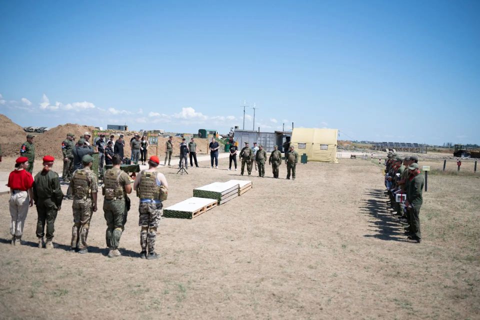 Владимир Сальдо: Команда Военной комендатуры Херсонской области победила в соревнованиях «Южный Рубеж» Владимир Сальдо: Команда Военной комендатуры Херсонской области победила в соревнованиях «Южный Рубеж»