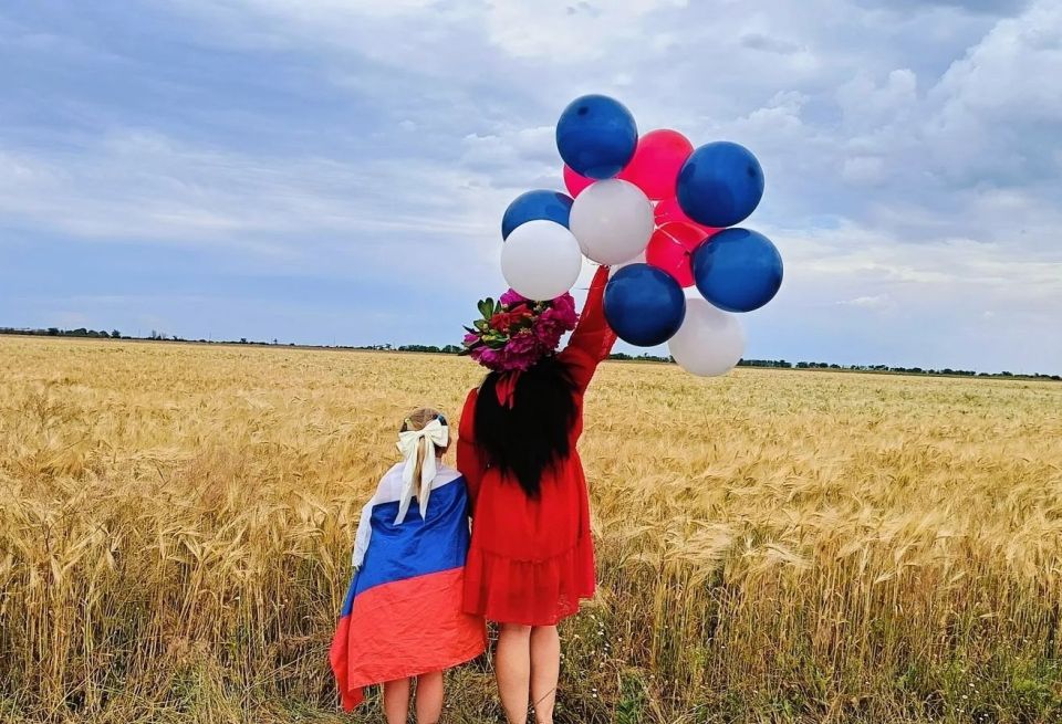 Павел Филипчук: С Днём России, земляки!. Этот день символизирует единство, силу и многовековую историю страны, объединяющей множество народов, культур и традиций