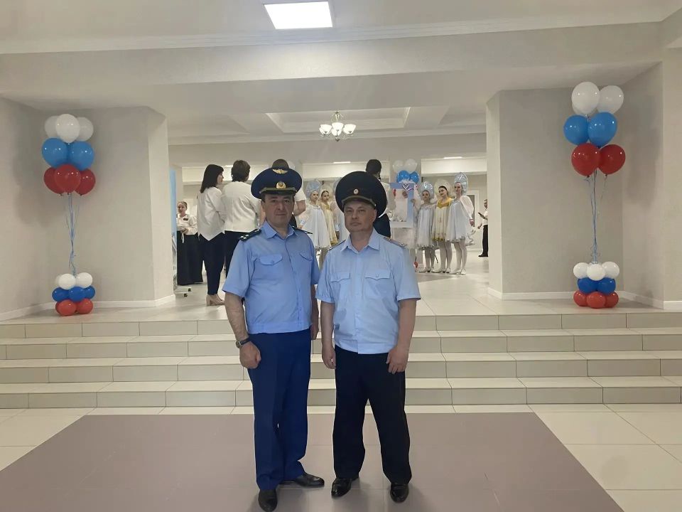 Работники Южной транспортной прокуратуры приняли участие в мероприятиях, посвященных празднованию Дня России Работники Южной транспортной прокуратуры приняли участие в мероприятиях, посвященных празднованию Дня России