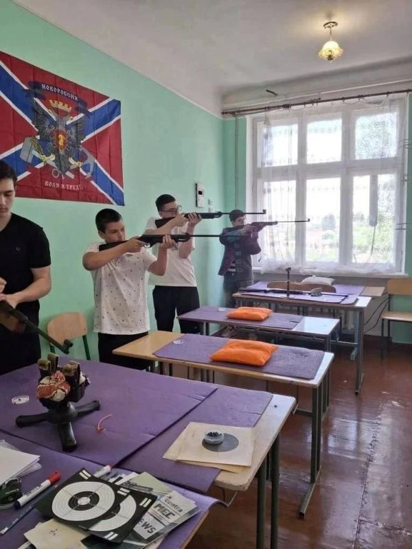 Кадеты и юнармейцы показали отличные результаты на соревнованиях по стрельбе Кадеты и юнармейцы показали отличные результаты на соревнованиях по стрельбе