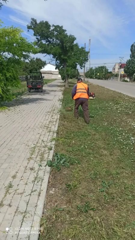 Работы по благоустройству в Геническом округе 15 июня Работы по благоустройству в Геническом округе 15 июня