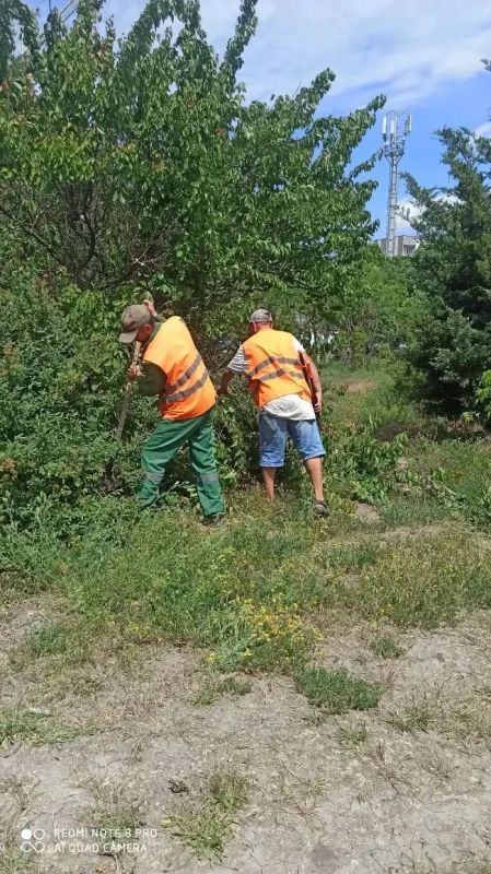 Работы по благоустройству в Геническом округе 15 июня Работы по благоустройству в Геническом округе 15 июня