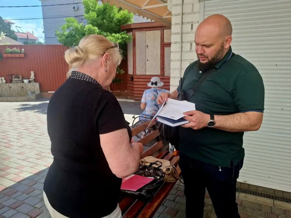 Омбудсмен Херсонской области провел прием граждан в пункте временного размещения в Железном Порту Омбудсмен Херсонской области провел прием граждан в пункте временного размещения в Железном Порту