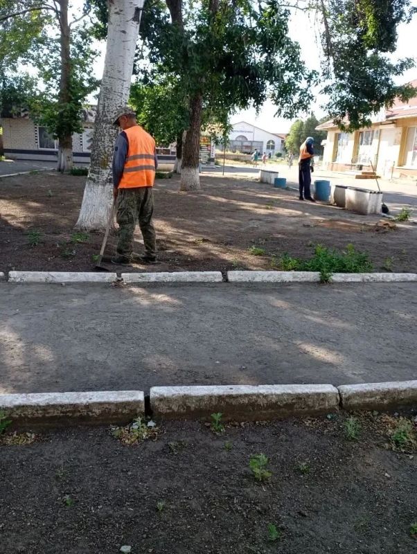 Работы по благоустройству в Геническом округе 15 июня Работы по благоустройству в Геническом округе 15 июня