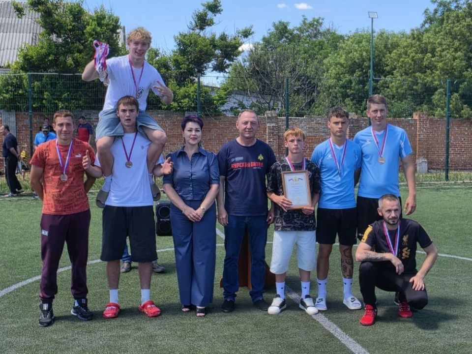 ФИНАЛ КУБКА ГЛАВЫ ГЕНИЧЕСКОГО ОКРУГА: 2,5 МЕСЯЦА БОРЬБЫ, 34 ИГРЫ И ЗАСЛУЖЕННЫЙ ТРИУМФ! ФИНАЛ КУБКА ГЛАВЫ ГЕНИЧЕСКОГО ОКРУГА: 2,5 МЕСЯЦА БОРЬБЫ, 34 ИГРЫ И ЗАСЛУЖЕННЫЙ ТРИУМФ!