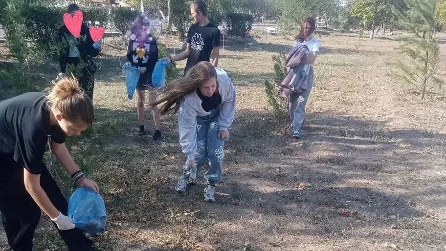 В Каховском округе провели молодежную акцию «Эко-десант»