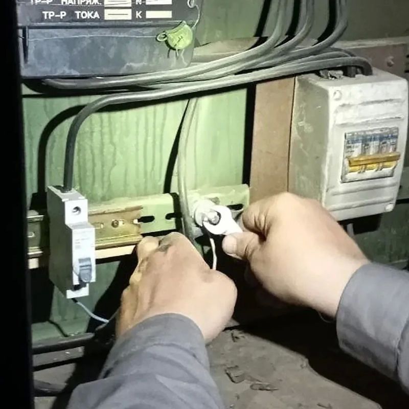Аварийная бригада Калининградской области поддерживала Алешкинский округ весь май Аварийная бригада Калининградской области поддерживала Алешкинский округ весь май
