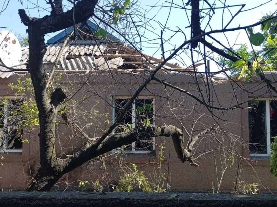 С 8 по 14 июня в Алешкинском округе от обстрелов и атак БпЛА ВСУ погибли пять мирных жителей, семь человек ранены, заявил Руслан Хоменко С 8 по 14 июня в Алешкинском округе от обстрелов и атак БпЛА ВСУ погибли пять мирных жителей, семь человек ранены, заявил Руслан Хоменко