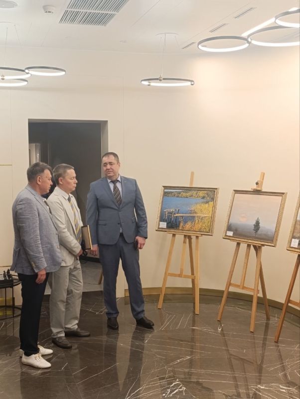 В башне Эволюция, в Москва-Сити, в музее ПАО «Транснефть» состоялась презентация выставки «Херсонщина – по волнам моей памяти», одного из самых авторитетных российских фотохудожников, уроженца Херсона, Николая Васильевича... В башне Эволюция, в Москва-Сити, в музее ПАО «Транснефть» состоялась презентация выставки «Херсонщина – по волнам моей памяти», одного из самых авторитетных российских фотохудожников, уроженца Херсона, Николая Васильевича...