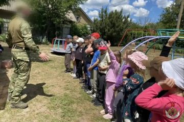Ежегодная Всероссийская акция "Каникулы с Росгвардией" стартовала в воссоединенных регионах