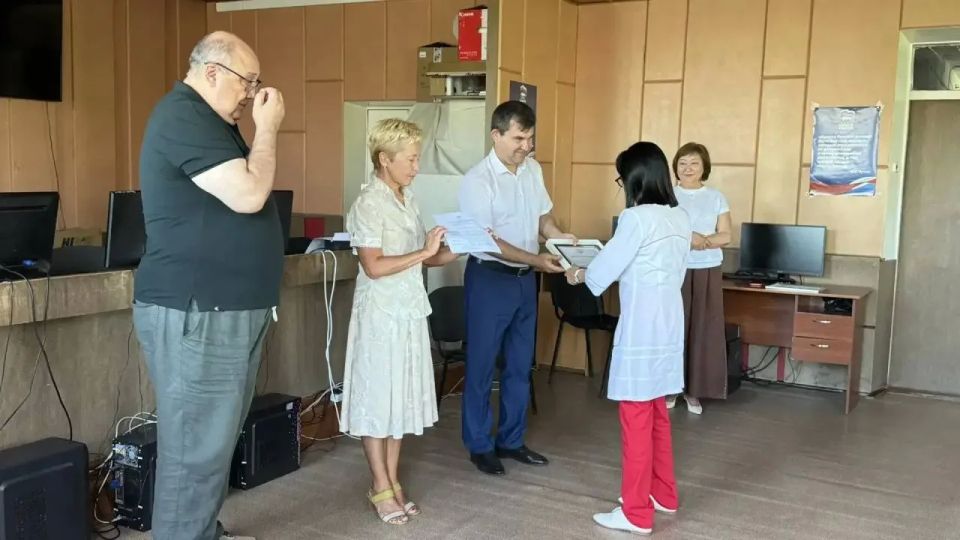 Сотрудников Генической ЦРБ отметили наградами в преддверии Дня медицинского работника Сотрудников Генической ЦРБ отметили наградами в преддверии Дня медицинского работника