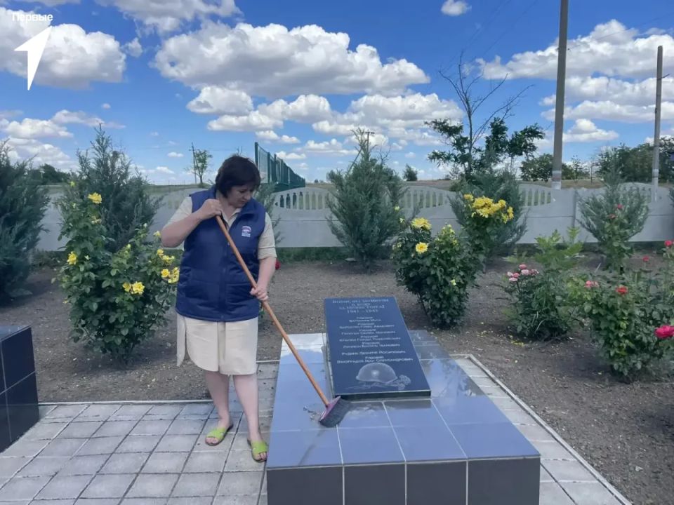 Первые Нижних Торгаев приняли участие в благоустройстве Мемориала Памяти Первые Нижних Торгаев приняли участие в благоустройстве Мемориала Памяти