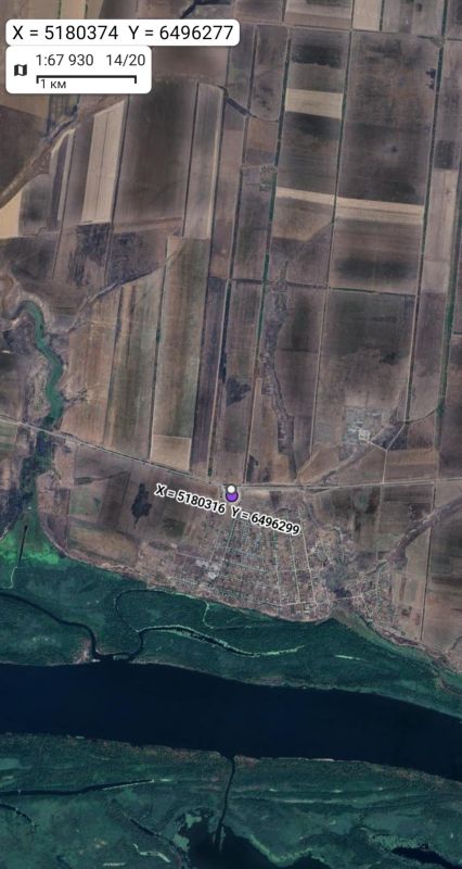 Херсонское направление. В районе н.п. Токаревка расчет БПЛА 18 ОА ГВ «Днепр» нанес удары по пункту управления БпЛА и антенне противника Херсонское направление. В районе н.п. Токаревка расчет БПЛА 18 ОА ГВ «Днепр» нанес удары по пункту управления БпЛА и антенне противника