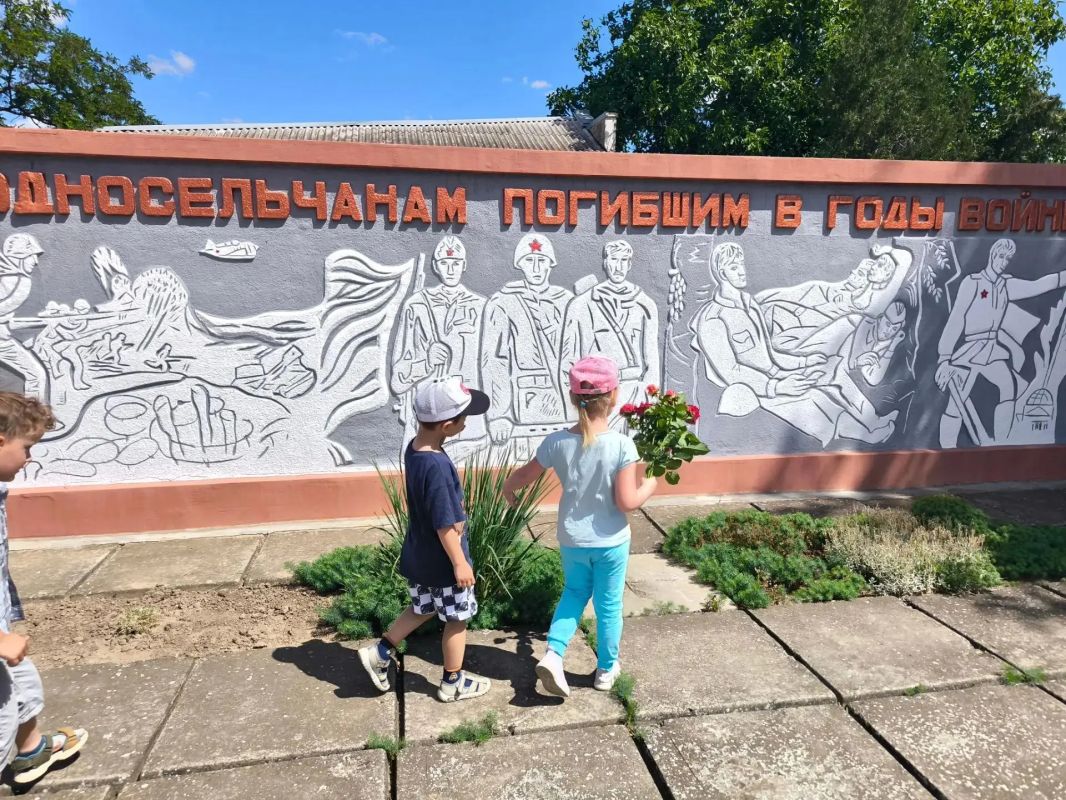 «Никто не забыт, ничто не забыто»: урок памяти в Скадовском округе «Никто не забыт, ничто не забыто»: урок памяти в Скадовском округе