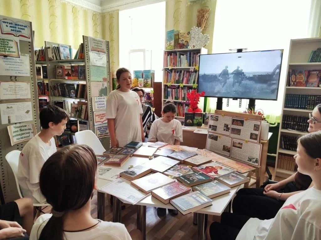 В селе Ровное прошел конкурс чтецов «Память, которой не будет забвенья» В селе Ровное прошел конкурс чтецов «Память, которой не будет забвенья»