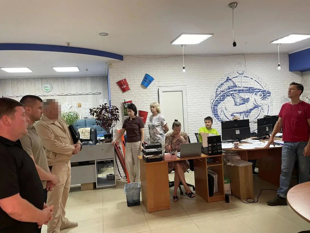 «БАРС-Херсон»: беседы с трудовыми коллективами Скадовска «БАРС-Херсон»: беседы с трудовыми коллективами Скадовска