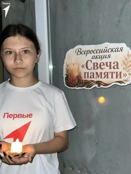 Первые Подовской школы присоединились к акции в честь Дня памяти и скорби