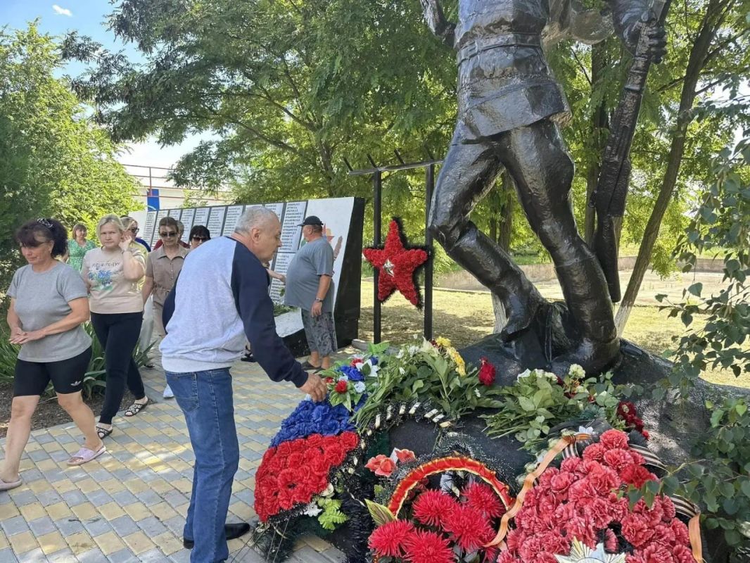 В селе Чонгар прошло мероприятие, посвященное Дню памяти и скорби В селе Чонгар прошло мероприятие, посвященное Дню памяти и скорби