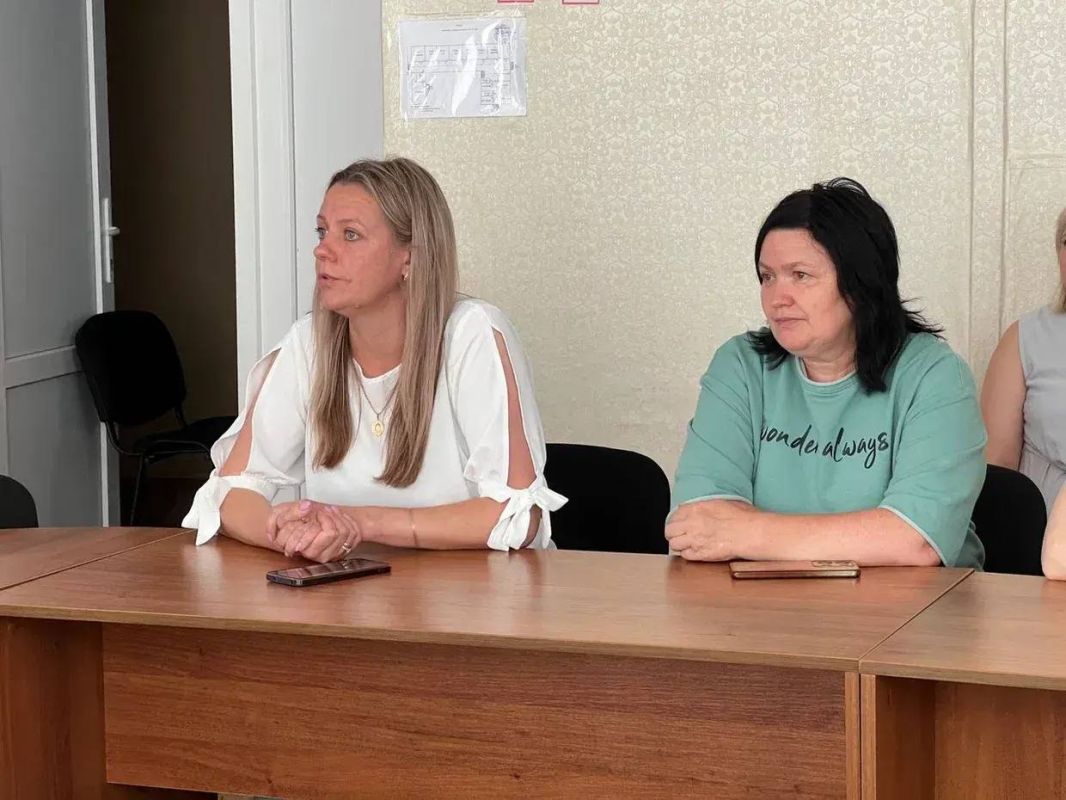После урагана крыша школы стала одной из главных проблем После урагана крыша школы стала одной из главных проблем