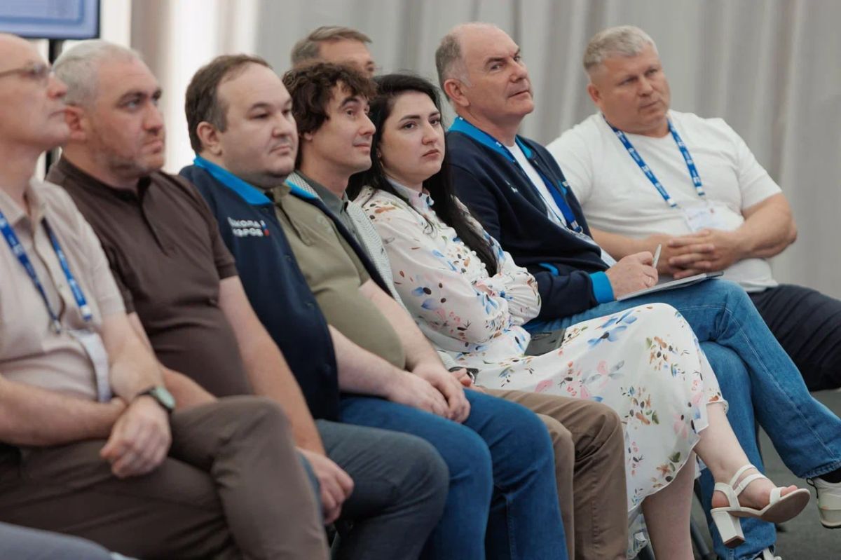 Виталий Титаренко: Завершился важный этап моего профессионального пути - обучение в программе развития муниципального кадрового управленческого резерва «Школа мэров» Виталий Титаренко: Завершился важный этап моего профессионального пути - обучение в программе развития муниципального кадрового управленческого резерва «Школа мэров»