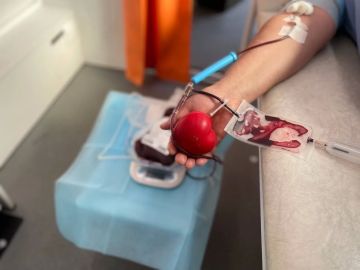 Донорство во имя жизни: в Генической ЦРБ прошла акция по сдаче крови